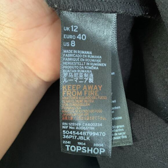 Top Shop Black Sleeveless Romper - Picture 8 of 13